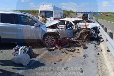 В Татарстане на М-12 погибла женщина, семь пострадавших