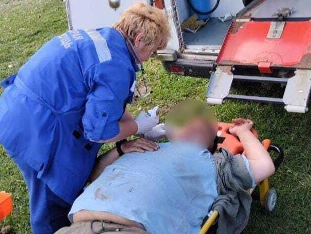 Молодому человеку оказали первую помощь и отдали скорой | Источник: Госкомитет Башкирии по ЧС