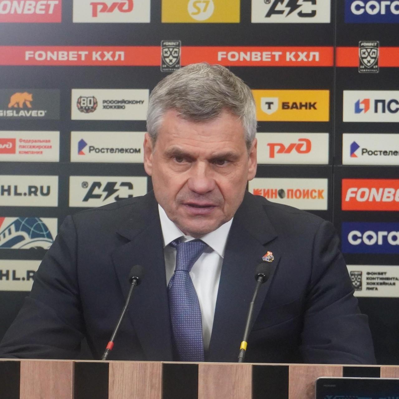 <p>Дмитрий Квартальнов</p>