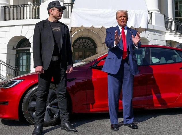 Падение прибыли на 71%: работа Маска в администрации Трампа привела к кризису Tesla