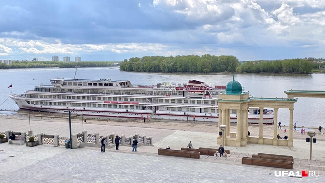 Остановится он возле Абхазской колоннады у монумента Дружбы | Источник: Булат Салихов / UFA1.RU
