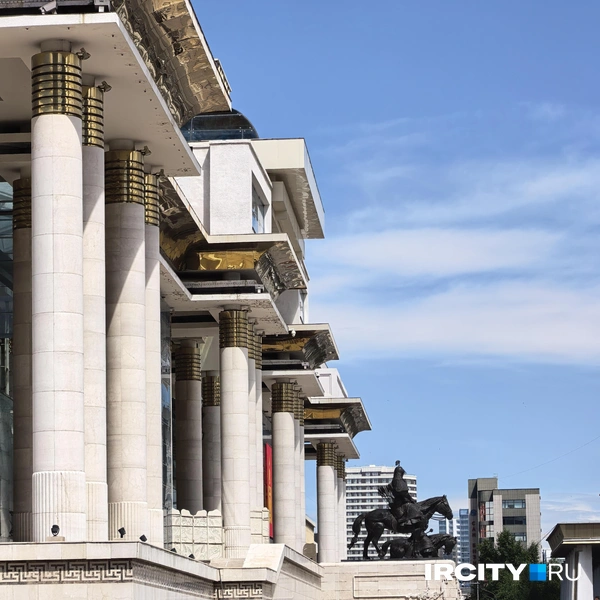 А это здание правительства | Источник: Алёна Кашпарова / IRCITY.RU