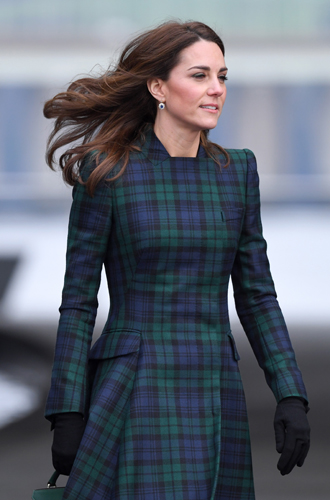 Не только модная дипломатия: чем интересен наряд герцогини Кембриджской в Шотландии
