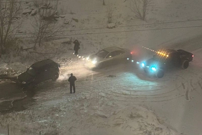 Even Lada Nivas Stuck in Volgograd's Icy Road Ditch