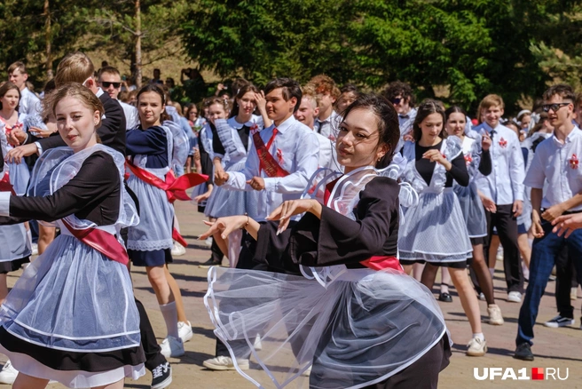 Заводные танцы | Источник: Булат Салихов / UFA1.RU