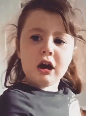 Видео: девочка рыдает, узнав, что придется есть мамину еду