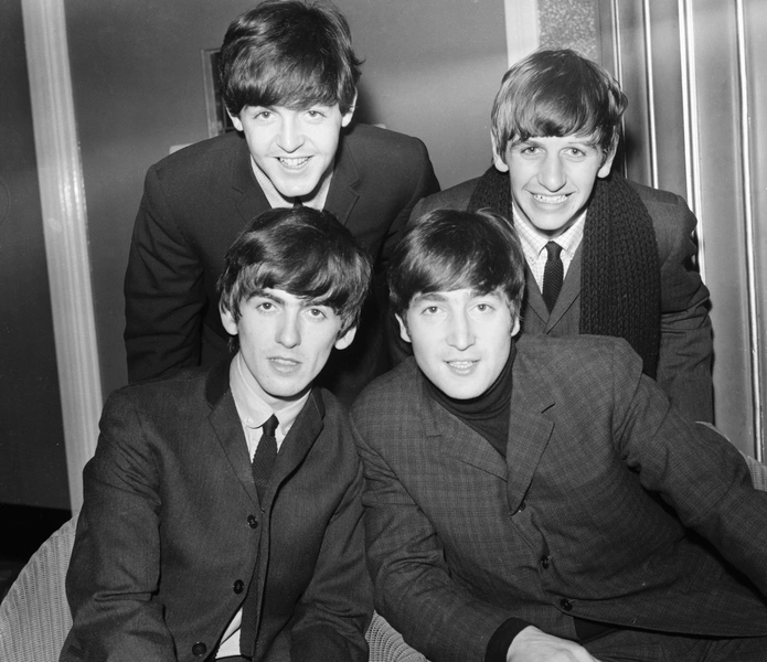 Группа The Beatles, ноябрь 1963 года | Источник: Mirrorpix/Getty Images