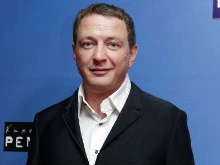 Марат Башаров устроил райский отдых сразу с двумя женщинами