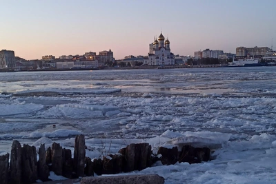 Ледоход начался у берегов Архангельска
