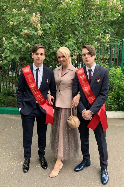 Родители Яны Рудковской сомневались, поладит ли Плющенко с ее детьми