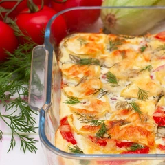 Вкусно, как у бабушки: быстрый рецепт запеканки из тертых кабачков с фаршем