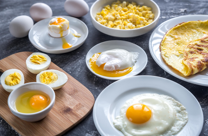 Рецепт дня: 3 завтрака из яиц, которые почти не нужно готовить