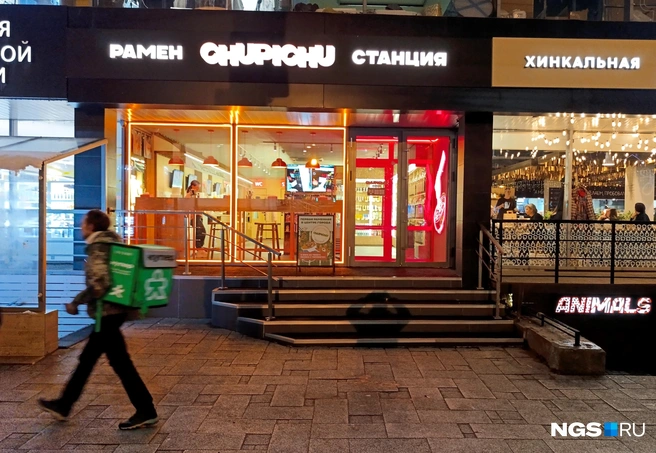 Заведение заняло помещение, освободившееся после закрытия кафе Mr. Chu | Источник: Стас Соколов/NGS.RU