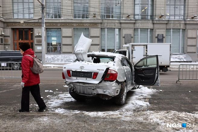Акция напоминает о том, как важно соблюдать правила дорожного движения | Источник: Александр Ощепков / NGS.RU