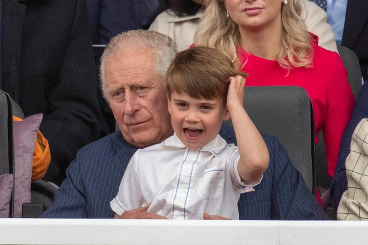 Принц Чарльз и принц Луи на фестивале The Platinum Pageant, Лондон, 5 июня 2022
