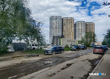 Дома продолжают возводить, а до инфраструктуры никому нет дела