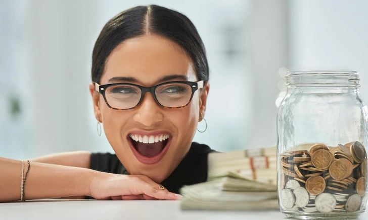 деньги, заработать | Источник: iStockphoto/PeopleImages