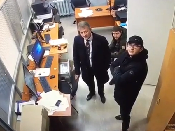 На фото - справа Андрей Солнышкин | www.fontanka.ru