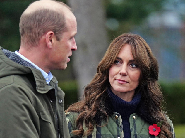 Без Кейт: принц Уильям и Джордж неожиданно появились на публике после объявления о раке принцессы