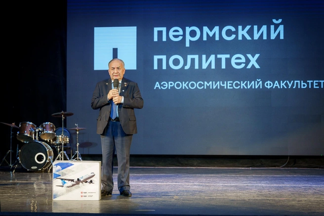 Генеральный конструктор «ОДК-Авиадвигатель», академик РАН, Герой Труда РФ, член Регионального совета ПРО СоюзМаш России Александр Иноземцев | Источник: «ОДК&nbsp;— Пермские моторы»
