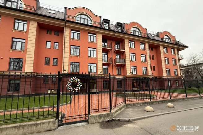 Пасхальное дело. Как в элитном петербургском ЖК адвокат оскорбил чувства верующих | Источник: читатель «Фонтанки»
