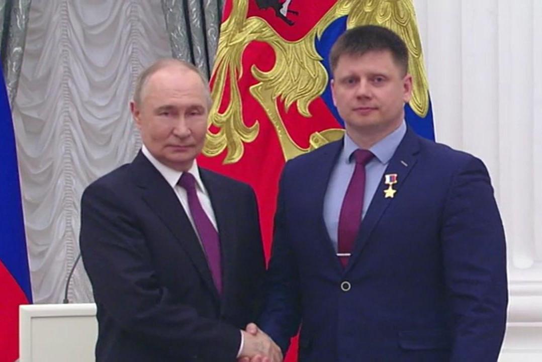 «  , »:         
