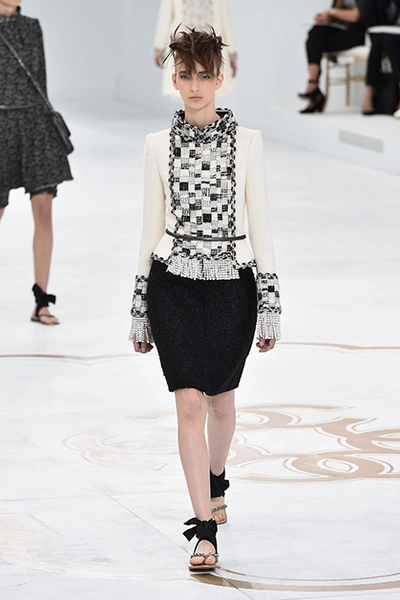 Кутюрная коллекция Chanel осень-зима 2014/15 | Источник: Getty Images
