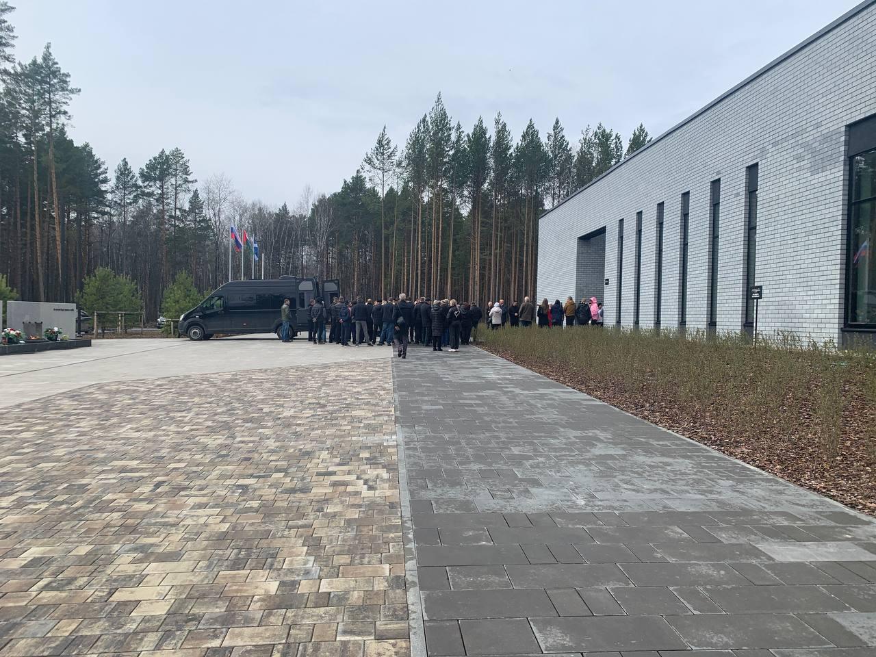 «Он был грозой преступного мира». В Тюмени похоронили известного милиционера, умершего в Таиланде