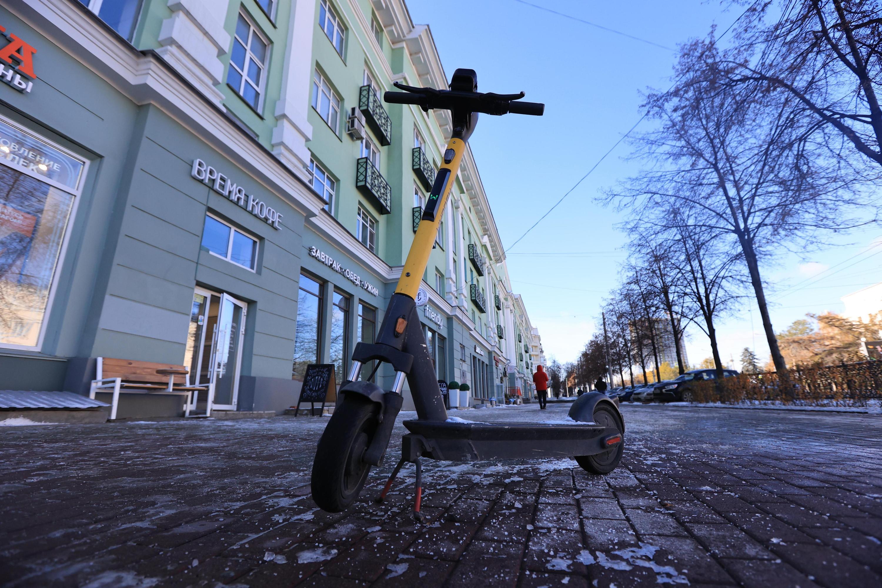 В каком состоянии ребенок, сбитый электросамокатчиком на площади Ленина в  Чите 9 мая - 13 мая 2024 - ЧИТА.ру