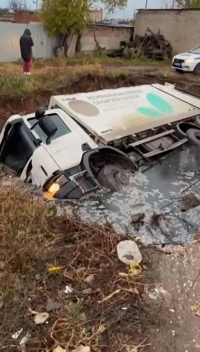 Еще кадр с места | Источник: читатель 63.RU