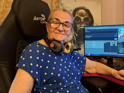 Делает не запеканку, а контент: 76-летняя Ольга Ивановна стала звездой Интернета, обыграв опытных геймеров в Counter-Strike