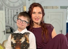 Эвелина Бледанс о будущем сына: «Учу Сему массажу, чтобы сам мог зарабатывать на хлеб»