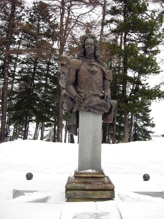 Первый памятник светлейшему князю в России появился в Березово  | Источник: petersmonuments.ry