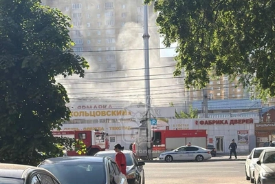 Пожар на Кольцовском рынке в Воронеже: очевидцы сообщили о дыме