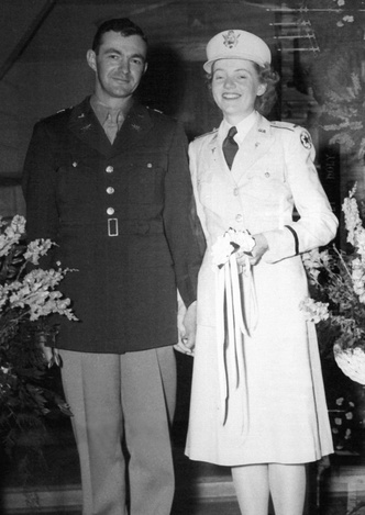 Фото 7. Свадьба в условиях военного времени / 1943 год.
