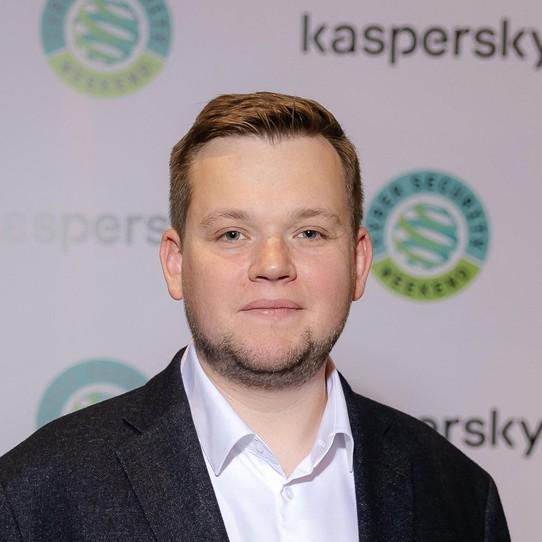 <p>Дмитрий Галов</p>