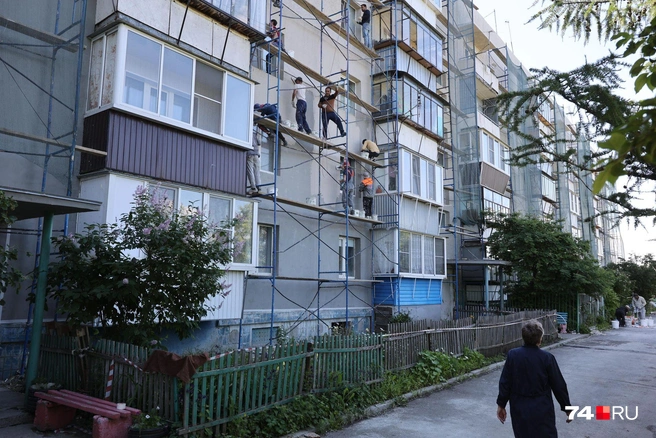 Управляющие компании занимаются как содержанием домов, так и ремонтом | Источник: Наталья Лапцевич