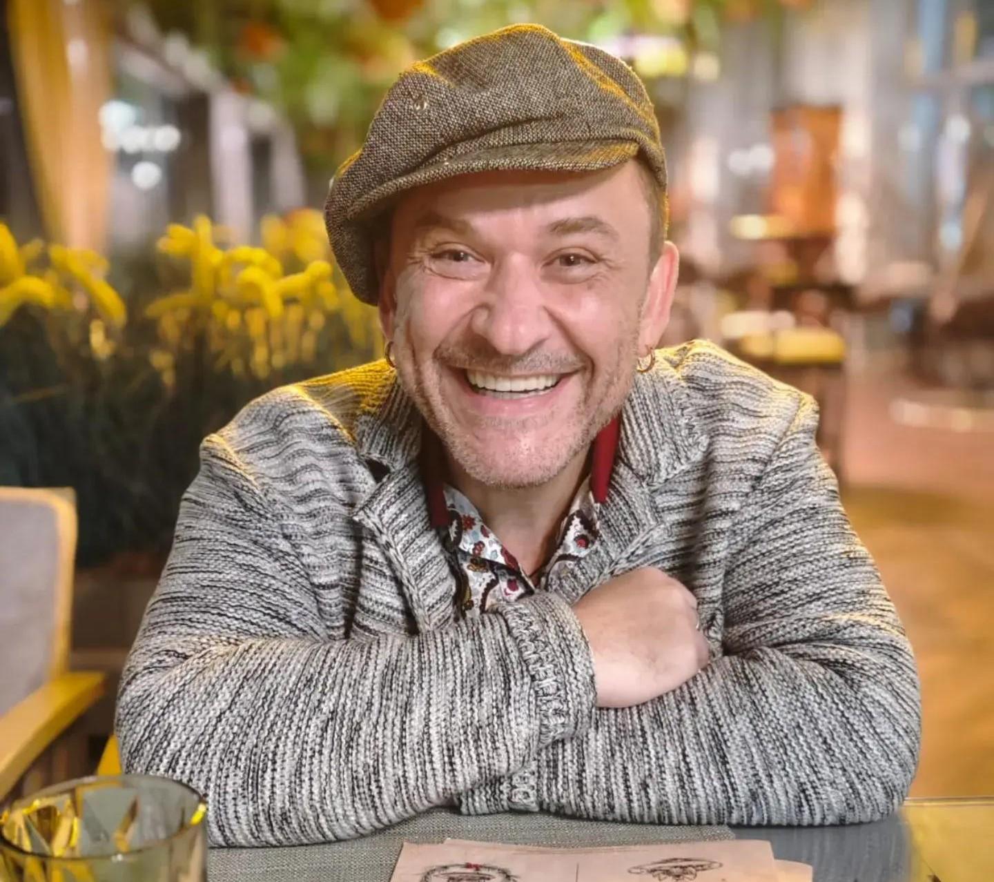 «Ничего не осталось от Саши Морозова»: звезда «Кривого зеркала» перекроил себя до неузнаваемости