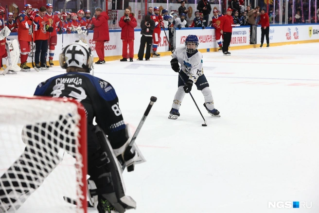 Ребята продемонстрировали свою ловкость | Источник: Александр Ощепков / NGS.RU 