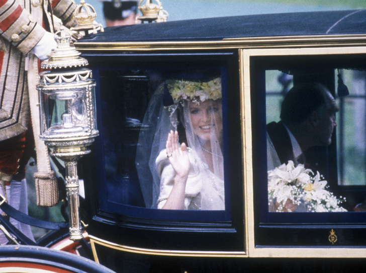 Назад в прошлое: самый трогательный момент свадьбы Сары Фергюсон и принца Эндрю