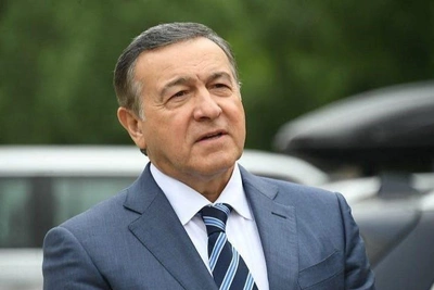 В Сеть слили фото 70-летнего Агаларова с молодой женой — что о ней известно