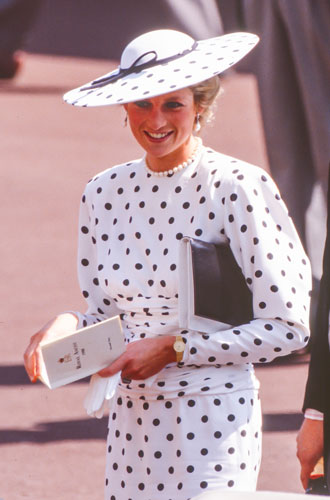 1988Супруга принца на скачках Royal Ascot в 1988 году.