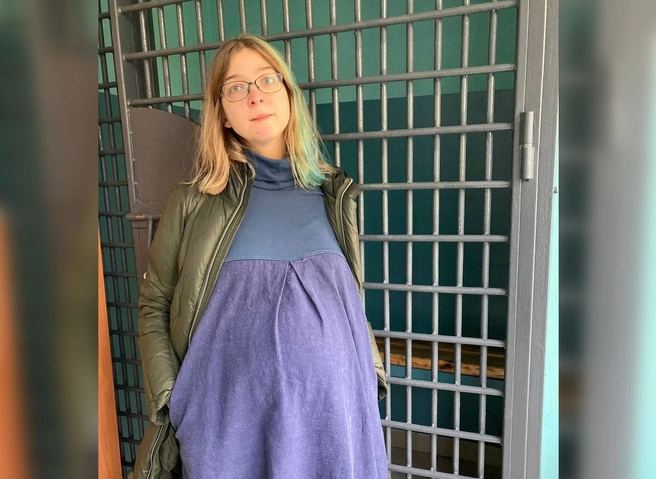 В Москве «как призывника» задержали беременную журналистку Асю Казанцеву | ya62.ru
