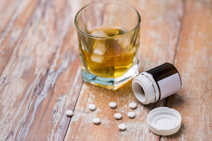 Что будет, если совместить антибиотики с алкоголем? Отвечают врачи