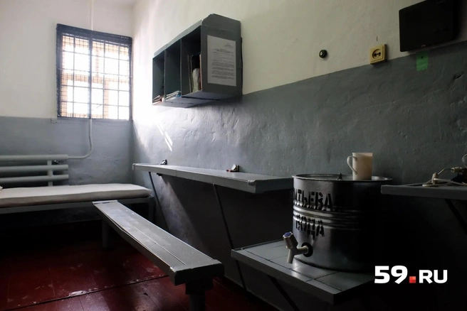 В такой камере Ролдугин отбывает пожизненный срок | Источник: Тимофей Калмаков / 59.ru