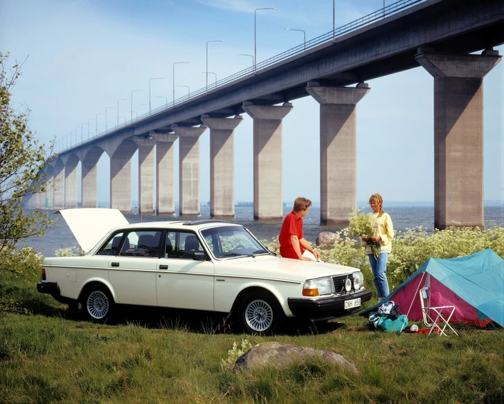 После «Мерседеса» самой желанной иномаркой в СССР был «шведский танк», Volvo 244