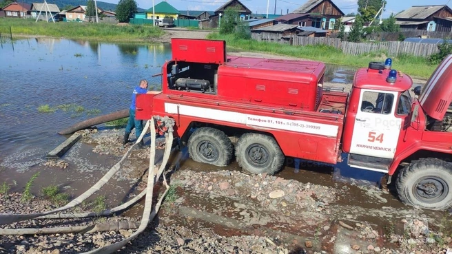 Более 400 участков подтопило в Иркутской области из-за резкого повышения уровня воды в реках на фоне дождей | Источник: ГУ МЧС России по Иркутской области