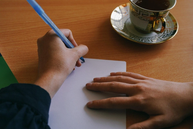 Дарья отправила анонимное письмо маме девочки, для которой стала донором. И очень надеется, что спустя время сможет лично встретиться с этой семьей | Источник: Елена Латыпова / Городские медиа