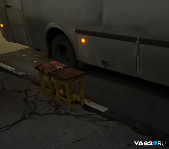 Эти табуретки теперь снятся в кошмарах | Источник: Виктория Улитова / YA62.RU