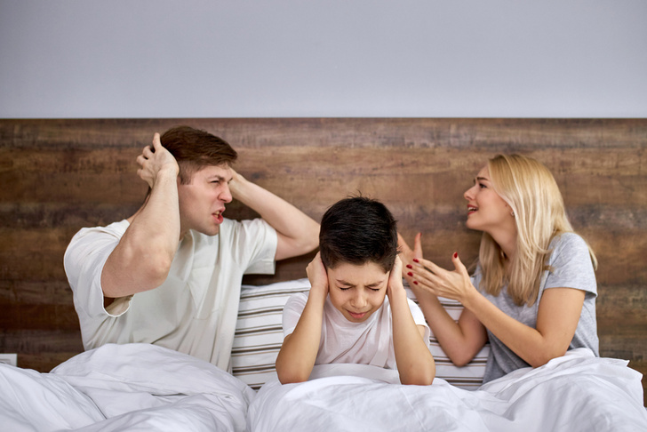 3 вещи, которые нельзя говорить ребенку после развода